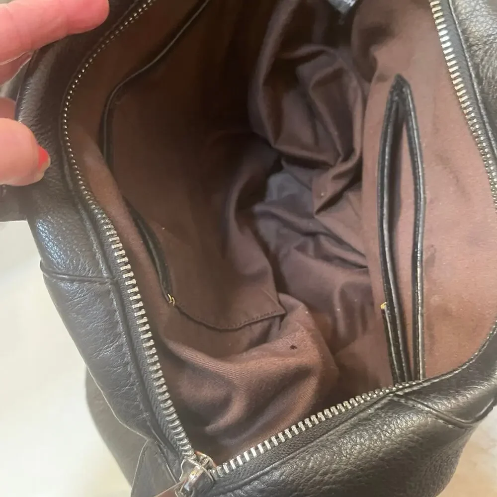 Pour la Victoire black leather satchel handbag
